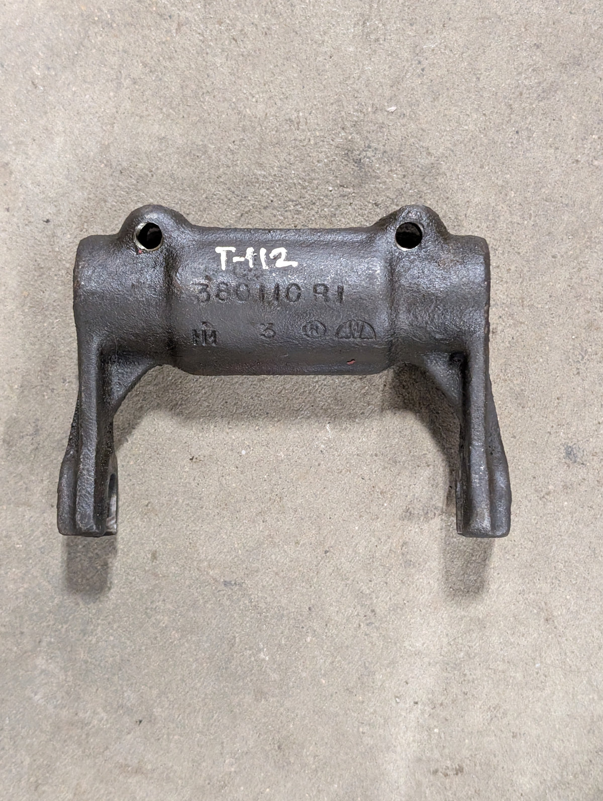 Clutch Release Fork IH International 380110R1 USED