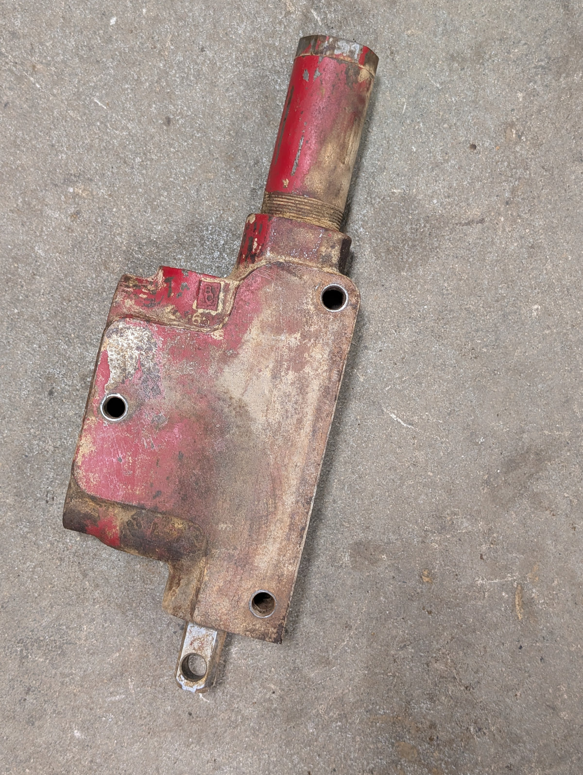 Remote Auxiliary Valve International 390827R1 390826R92 USED