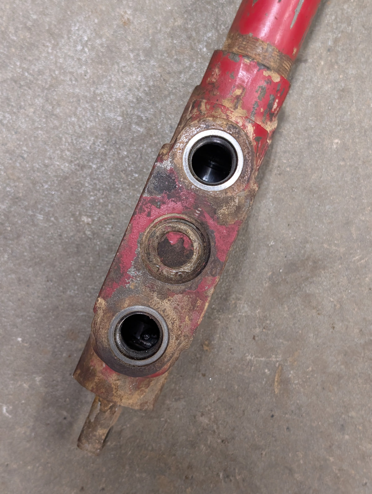 Remote Auxiliary Valve International 390827R1 390826R92 USED