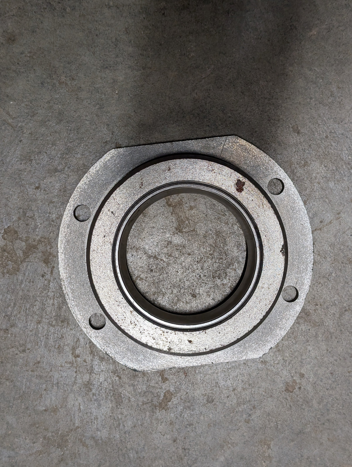 Countershaft Front Bearing Cage IH International 393160R1 USED