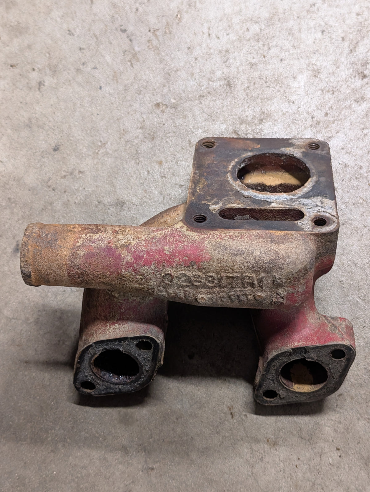 Thermostat Mounting Elbow IH International 601549C11 326817R1 USED