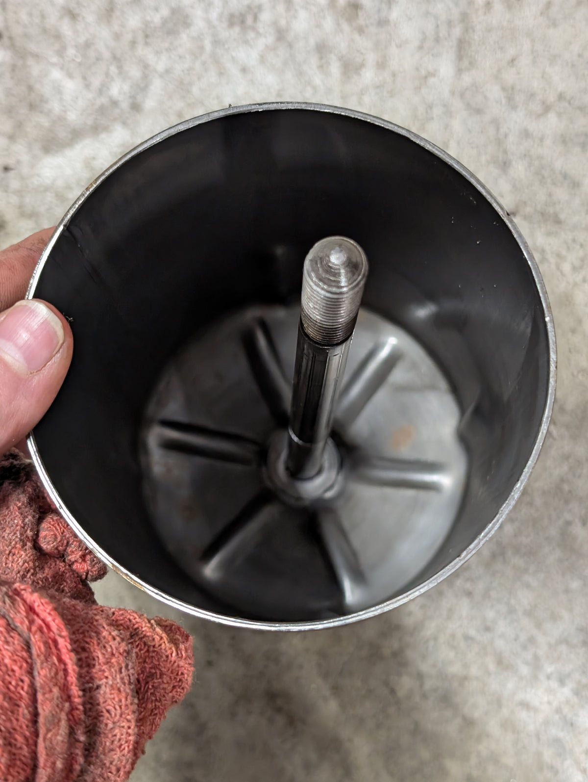 Engine Oil Filter Can IH International 349077R91 USED