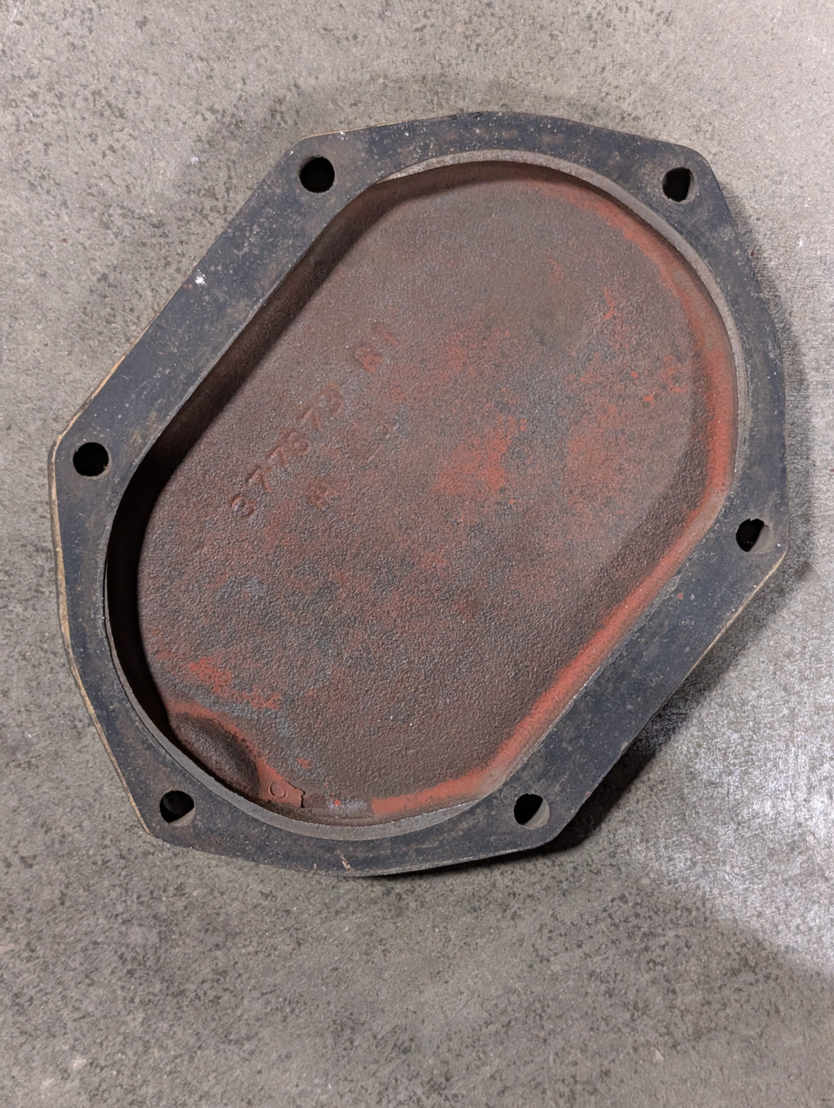 Oil Strainer Cover IH International 377873R1 USED