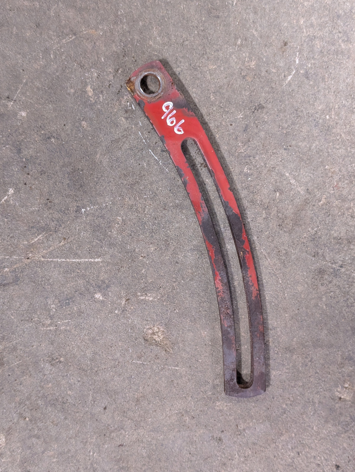 Alternator Bracket 532418R1 IH International USED
