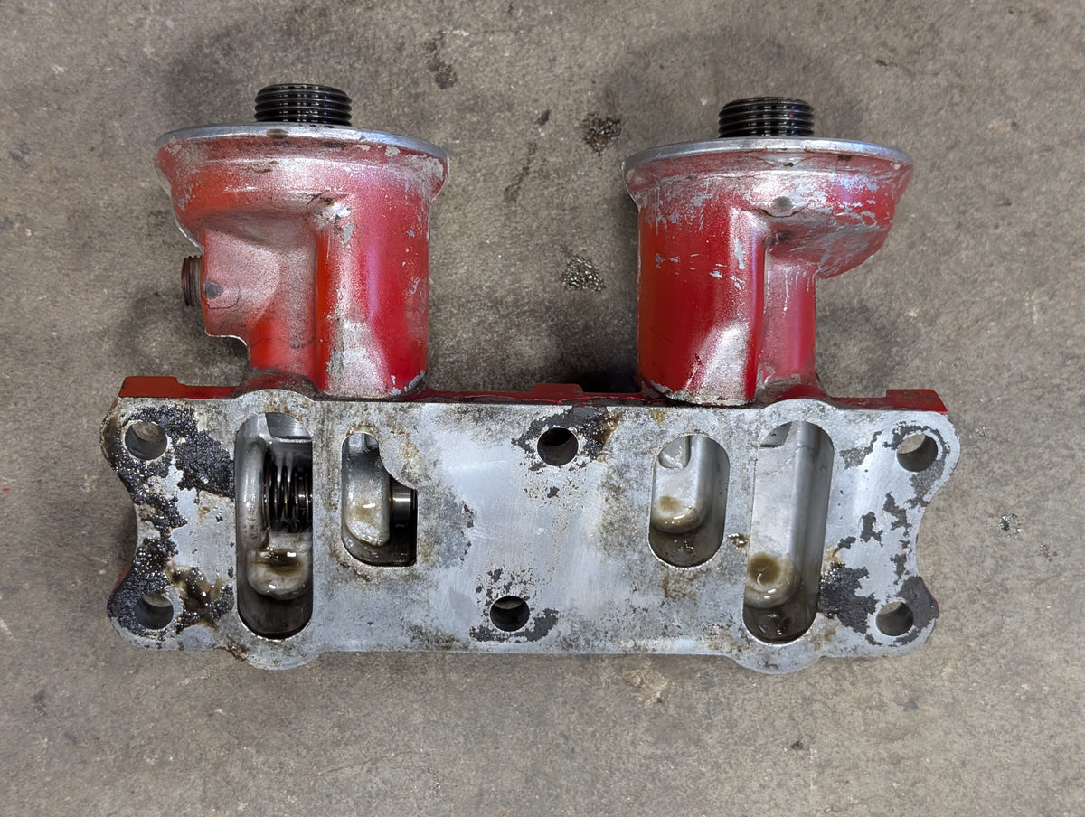 Oil Filter Base IH International 675358C1 USED
