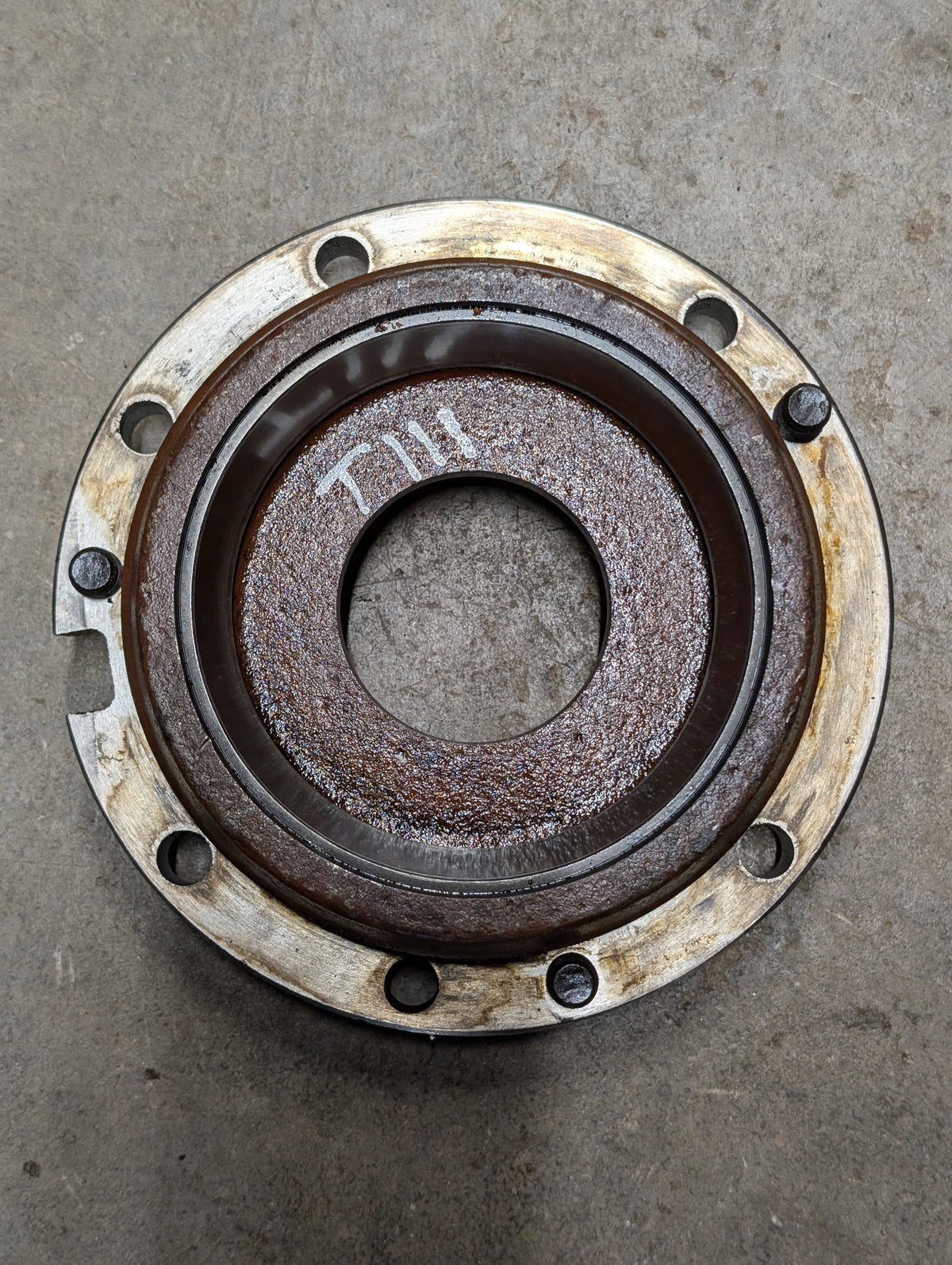 Right Differential Bearing Retainer IH International 68684C1 USED
