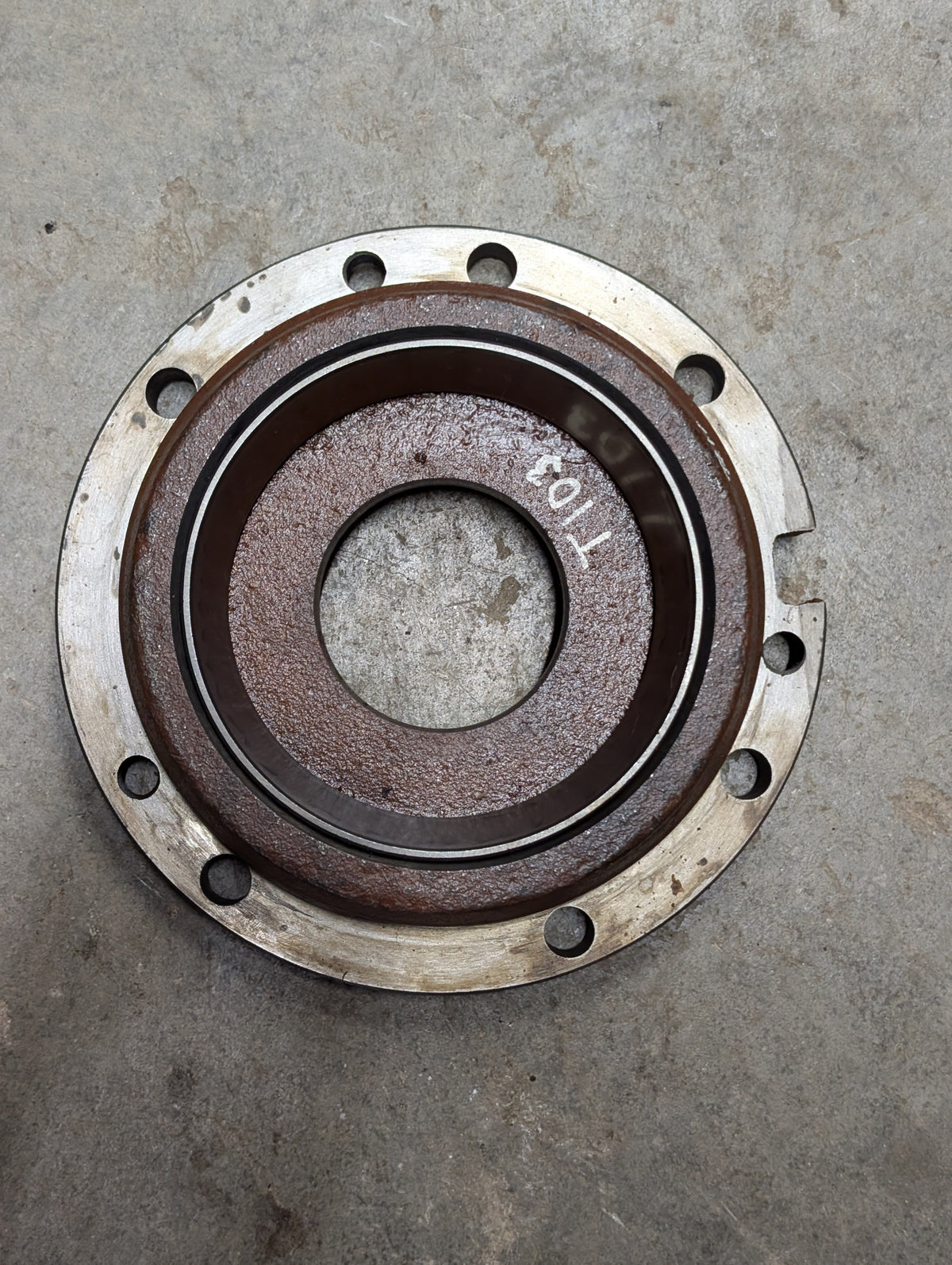 Right Differential Bearing Retainer IH International 68683C1 USED