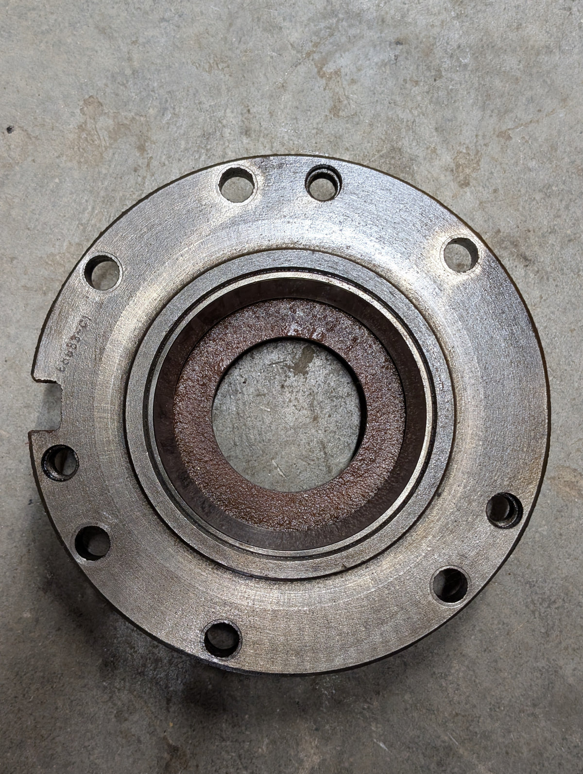 Right Differential Bearing Retainer IH International 68683C1 USED