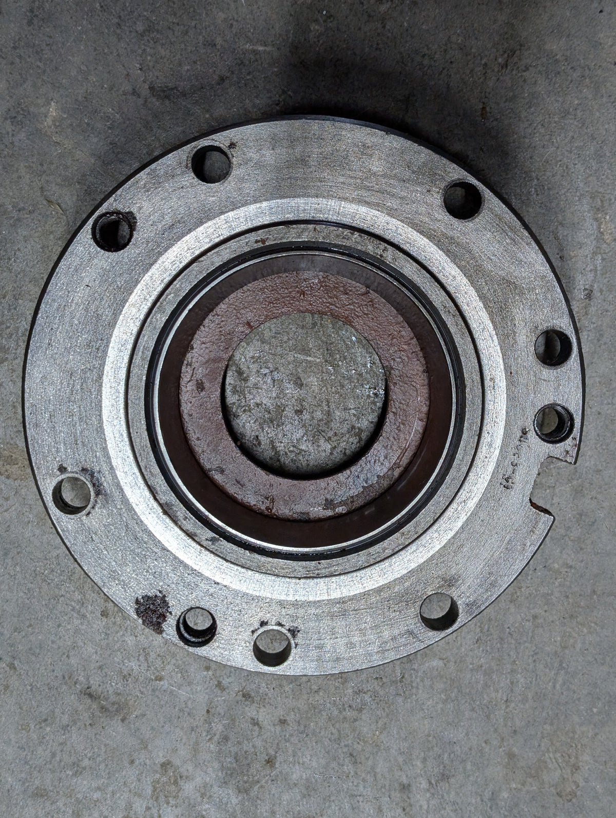 Right Differential Bearing Retainer IH International 68683C1 USED