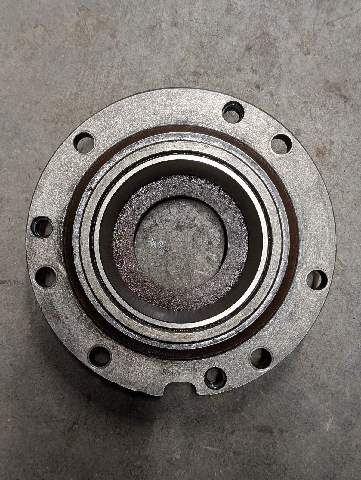 Left Differential Bearing Retainer IH International 68687C1 USED
