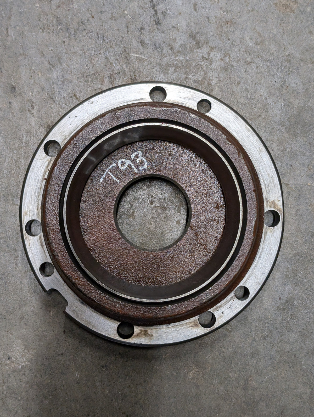 Right Differential Bearing Retainer IH International 67396C1 USED