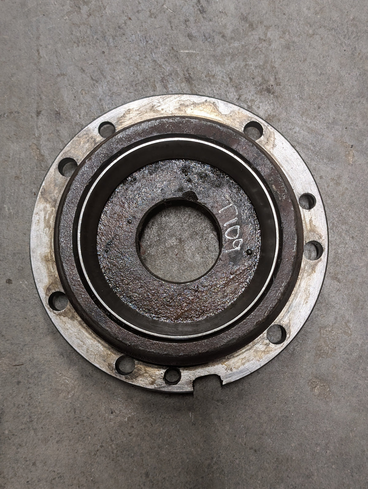 Right Differential Bearing Retainer IH International 67396C1 USED