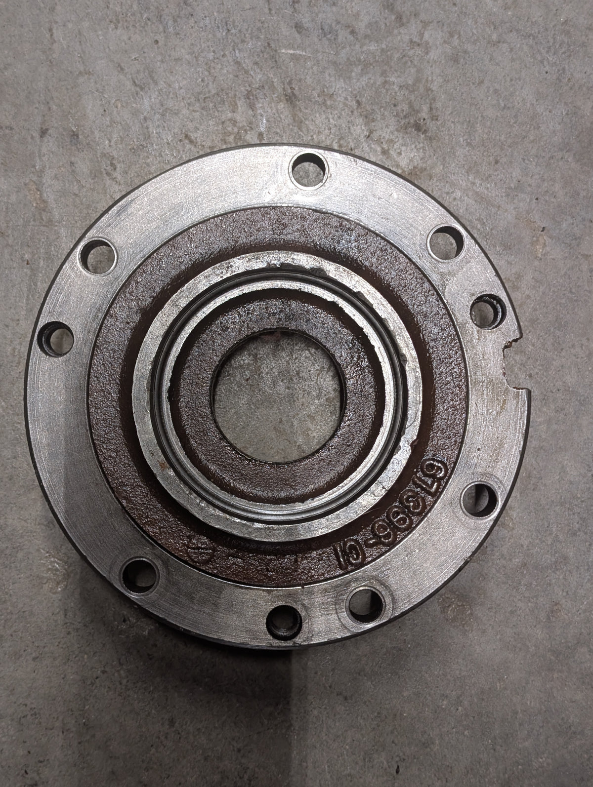 Right Differential Bearing Retainer IH International 67396C1 USED