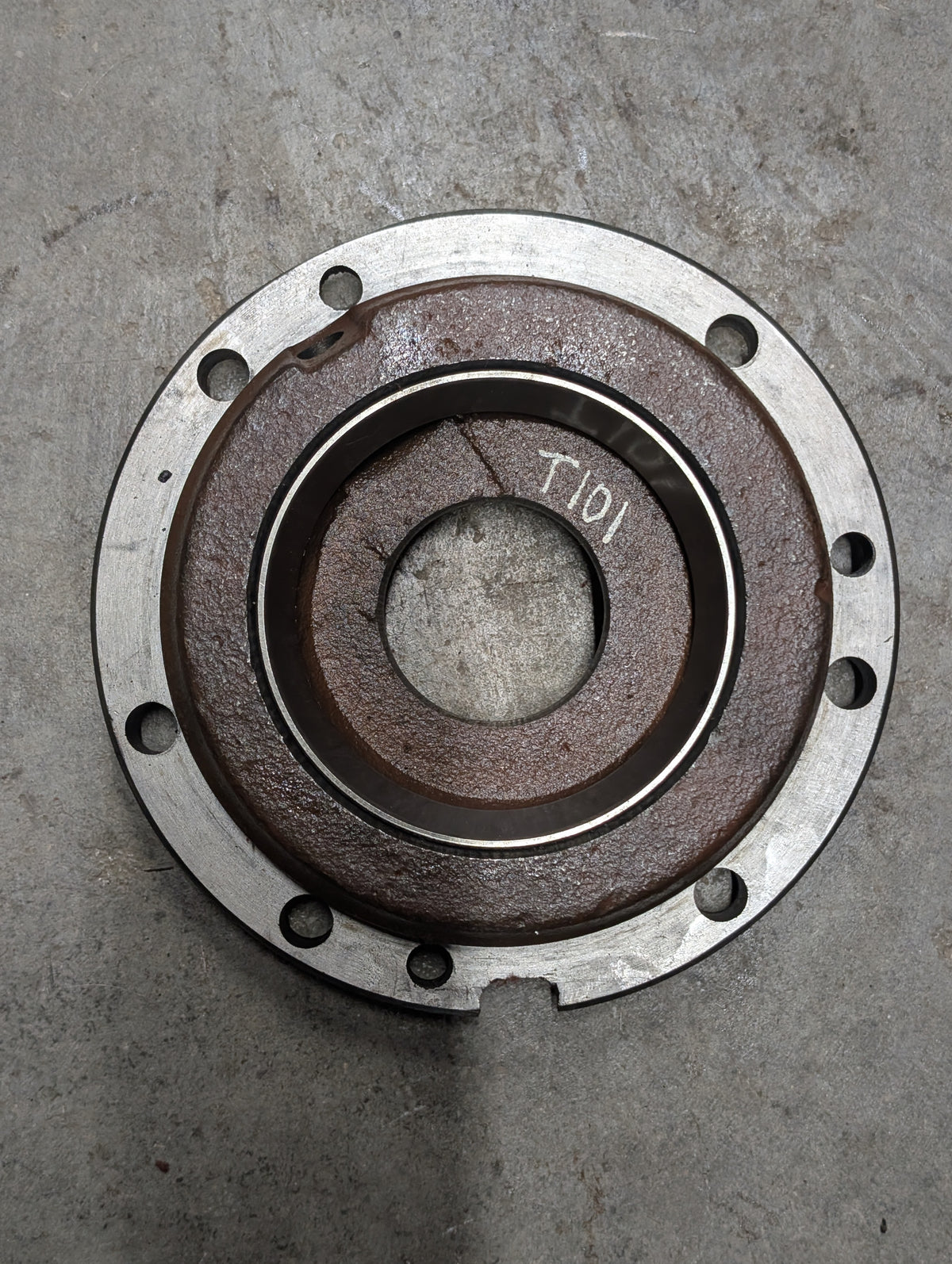 Left Differential Bearing Retainer IH International 67398C1 USED