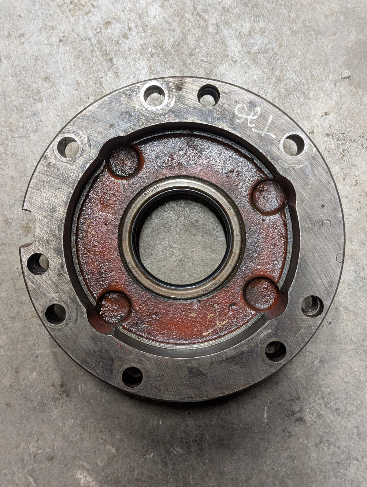 Right Differential Bearing Retainer IH International 380199R2 USED