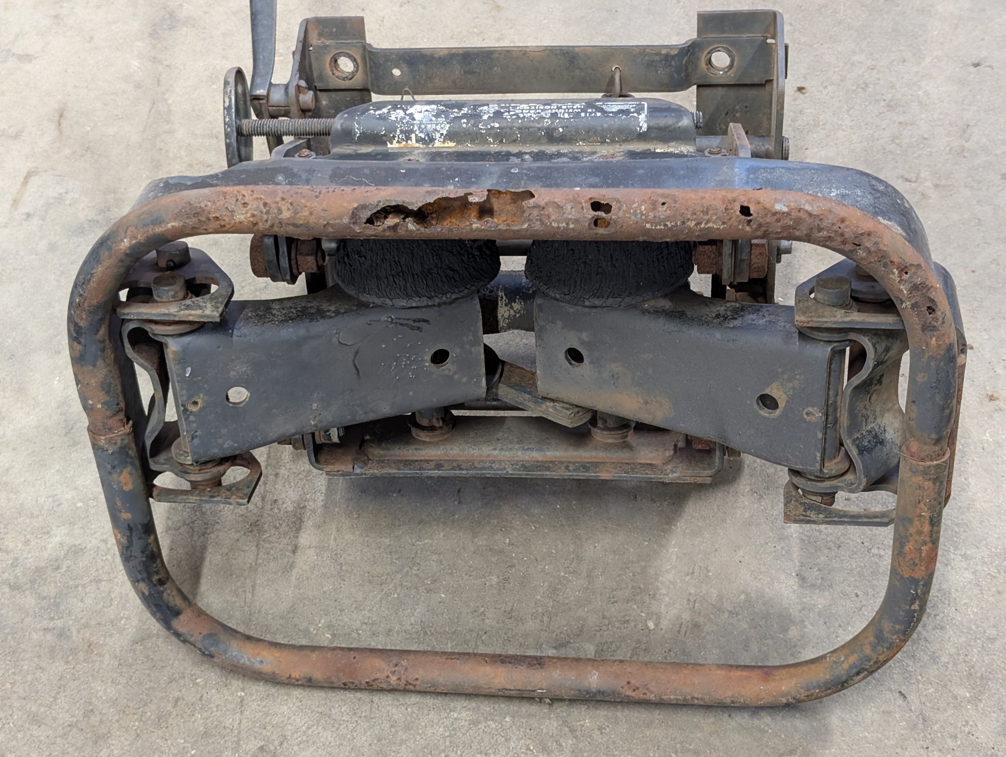 IH 1026 Tractor Parts - Hines Red Tractor Parts