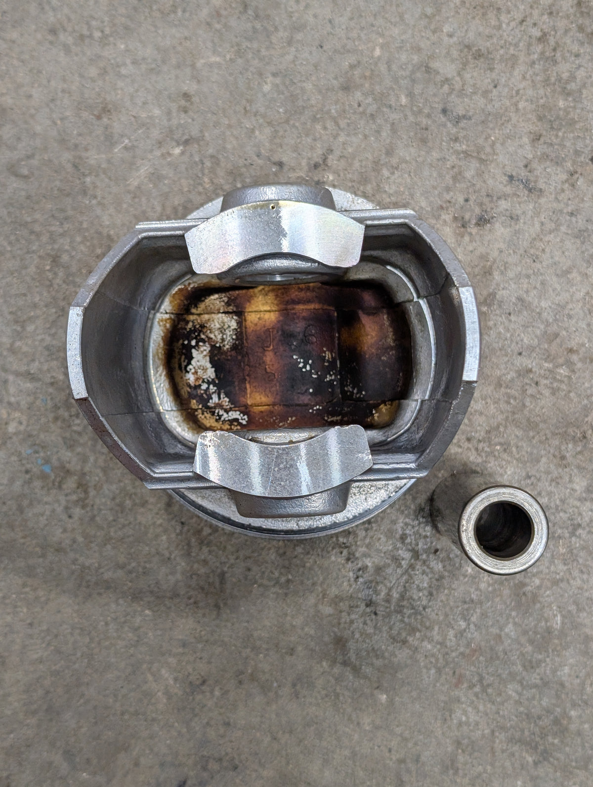 Piston IH International 382064R91 USED