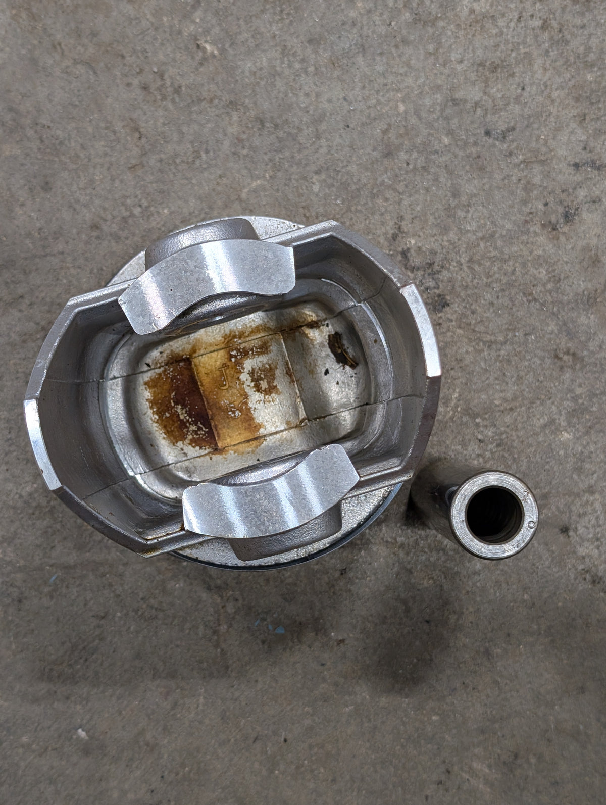 Piston IH International 382064R91 USED