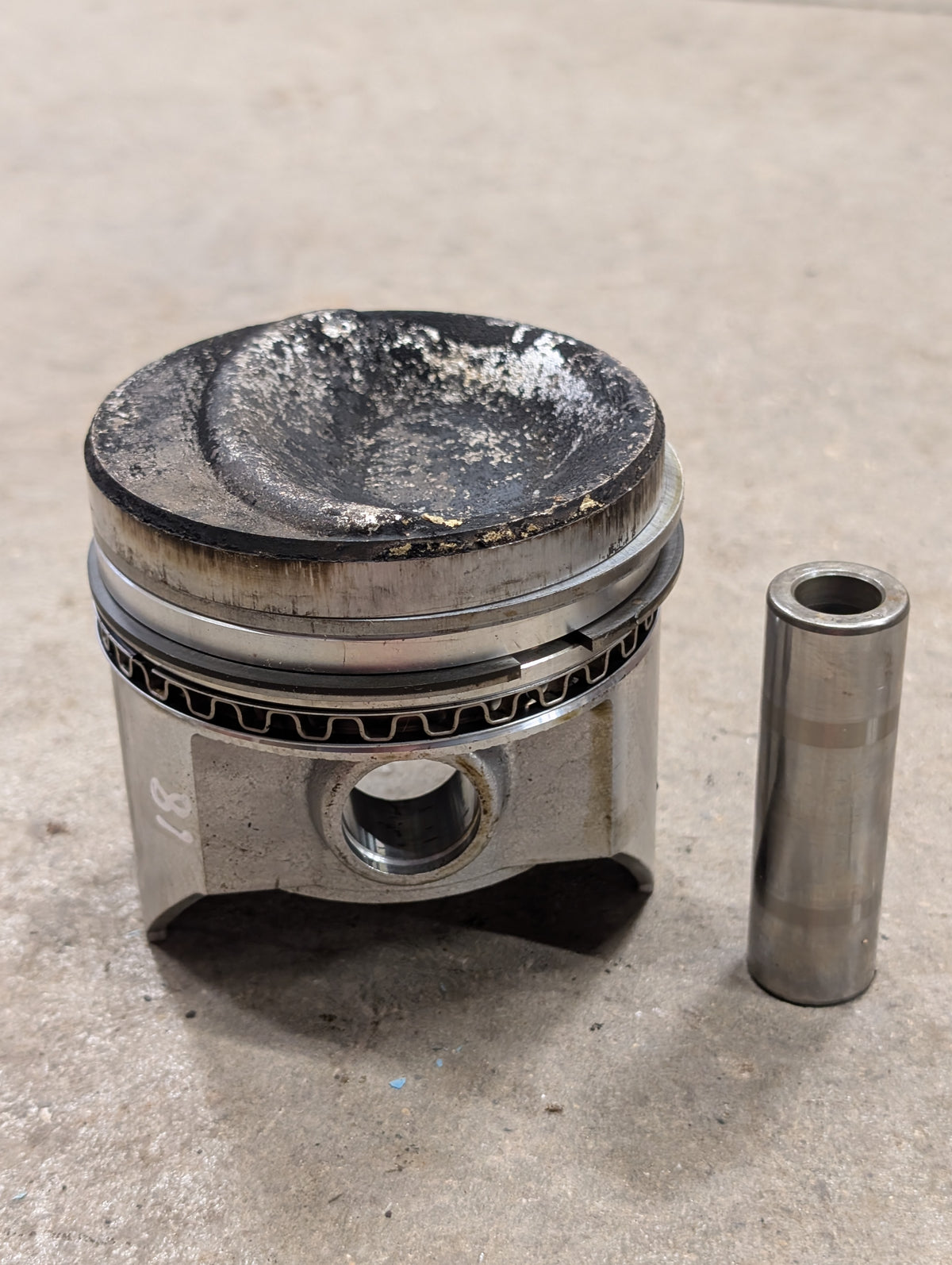 Piston IH International 382064R91 USED