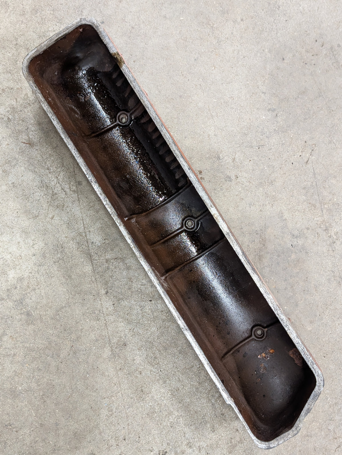 Valve Cover IH International 531885R1 USED