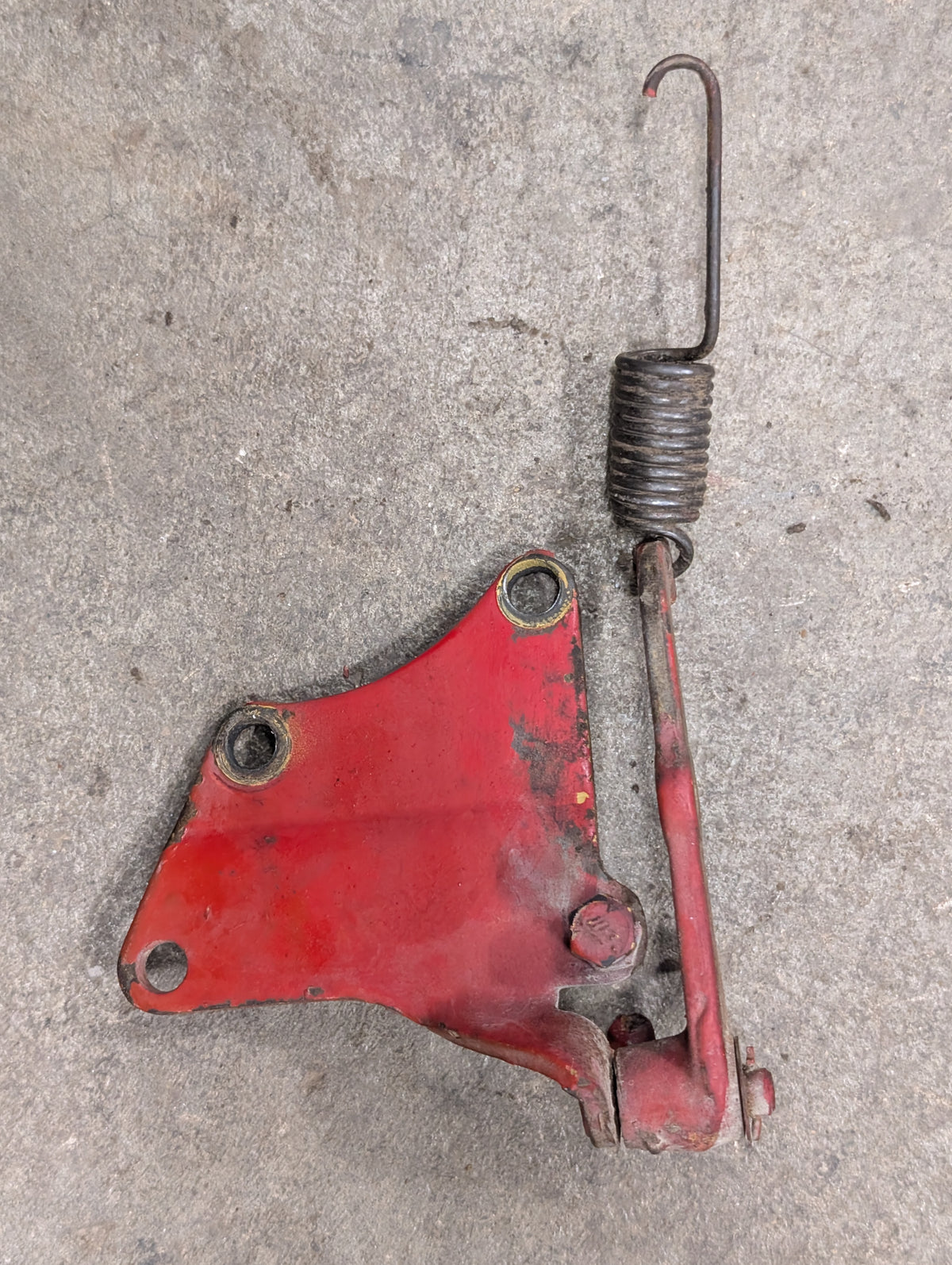 Governor Bracket & Lever IH International 378131R21 378133R1 USED
