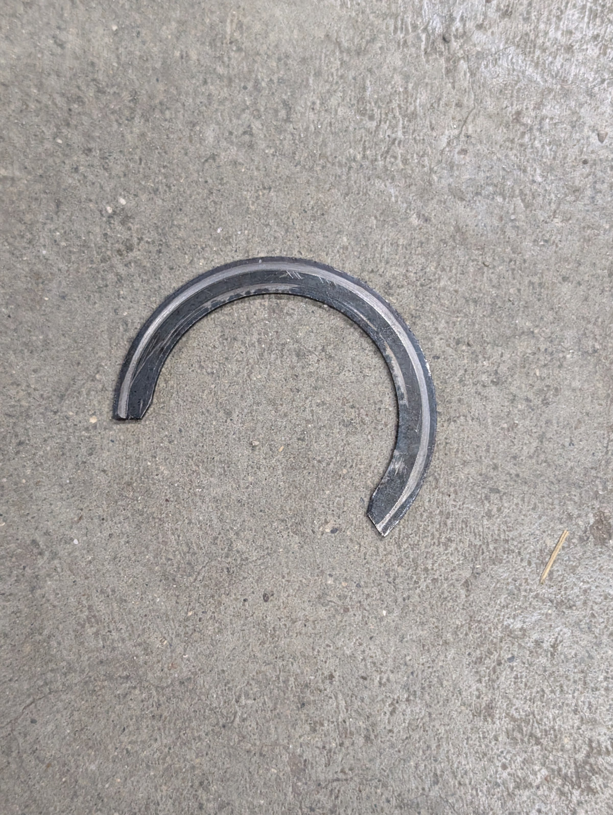 IPTO Bearing Retainer Snap Ring IH International 384337R1 USED