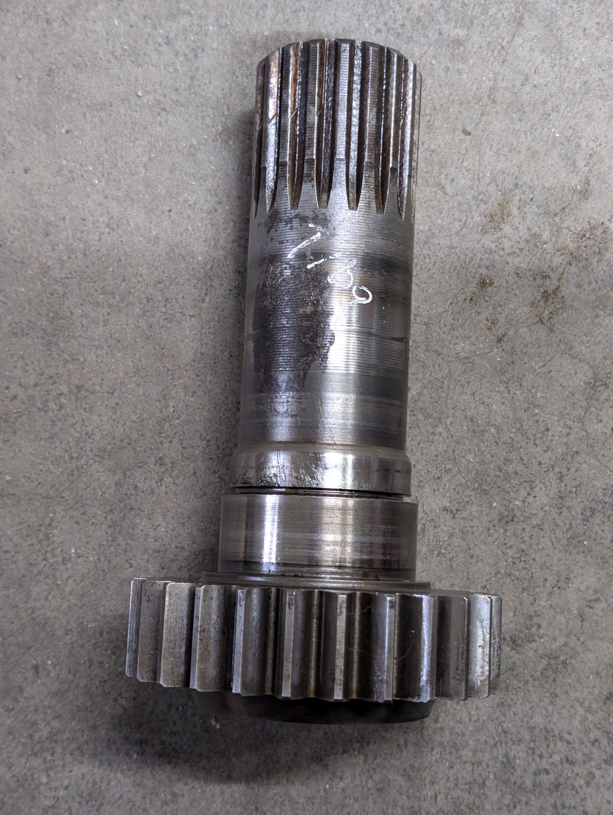 IPTO Shaft IH International 67749C1 USED