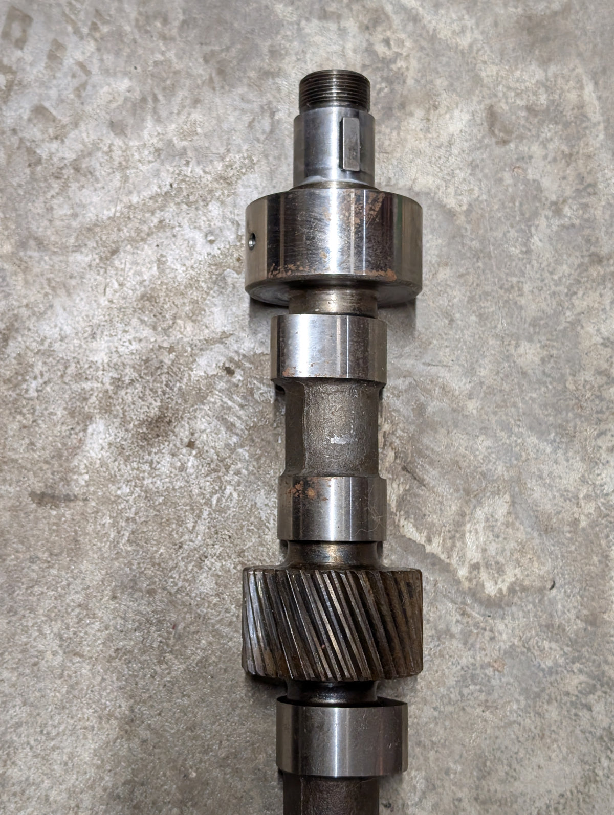 Camshaft IH International 670349C1 332107R1 REFURBISHED