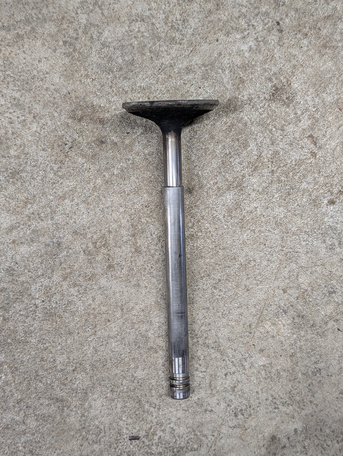 Intake Valve IH International 343433R2 USED