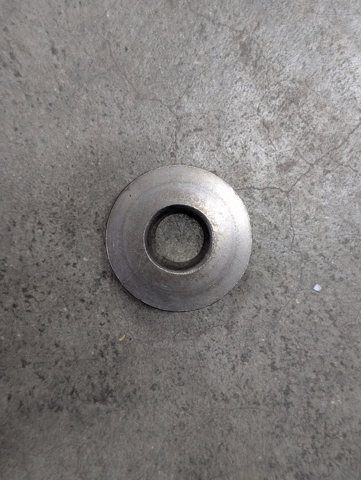 Valve Spring Retainer IH International 615324C1 USED