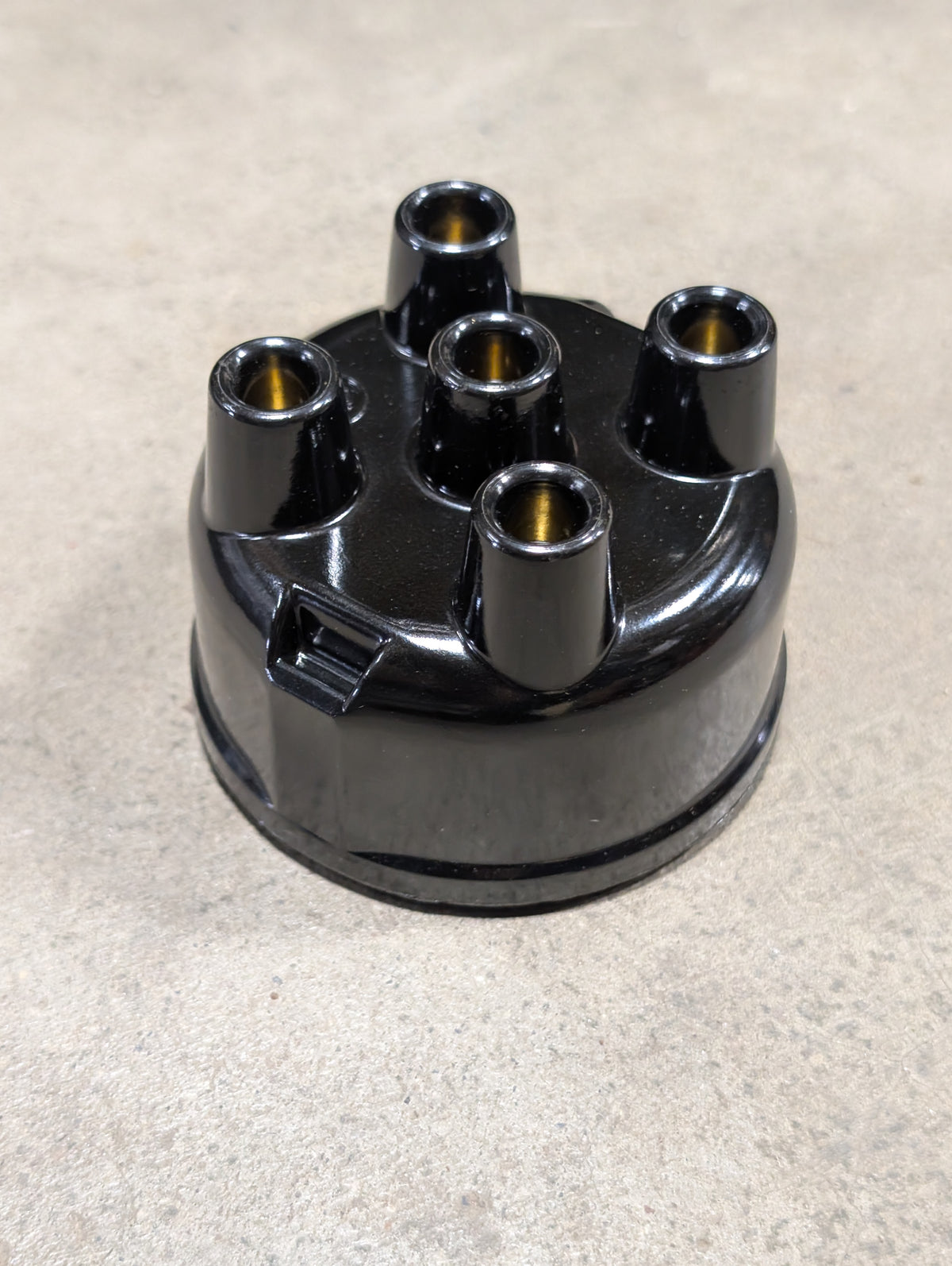 Distributor Cap Farmall 351693R92 NEW