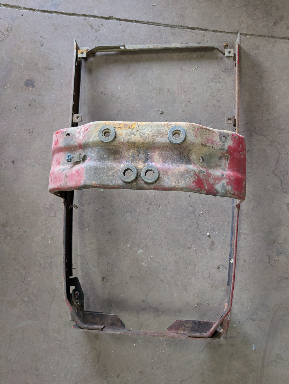 Fuel Tank Support IH International 536628R91 USED