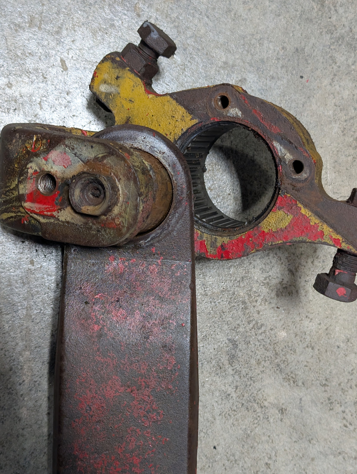 Left Lower Link Hitch Arm IH International 398243R91 380994R92 389647R1 USED