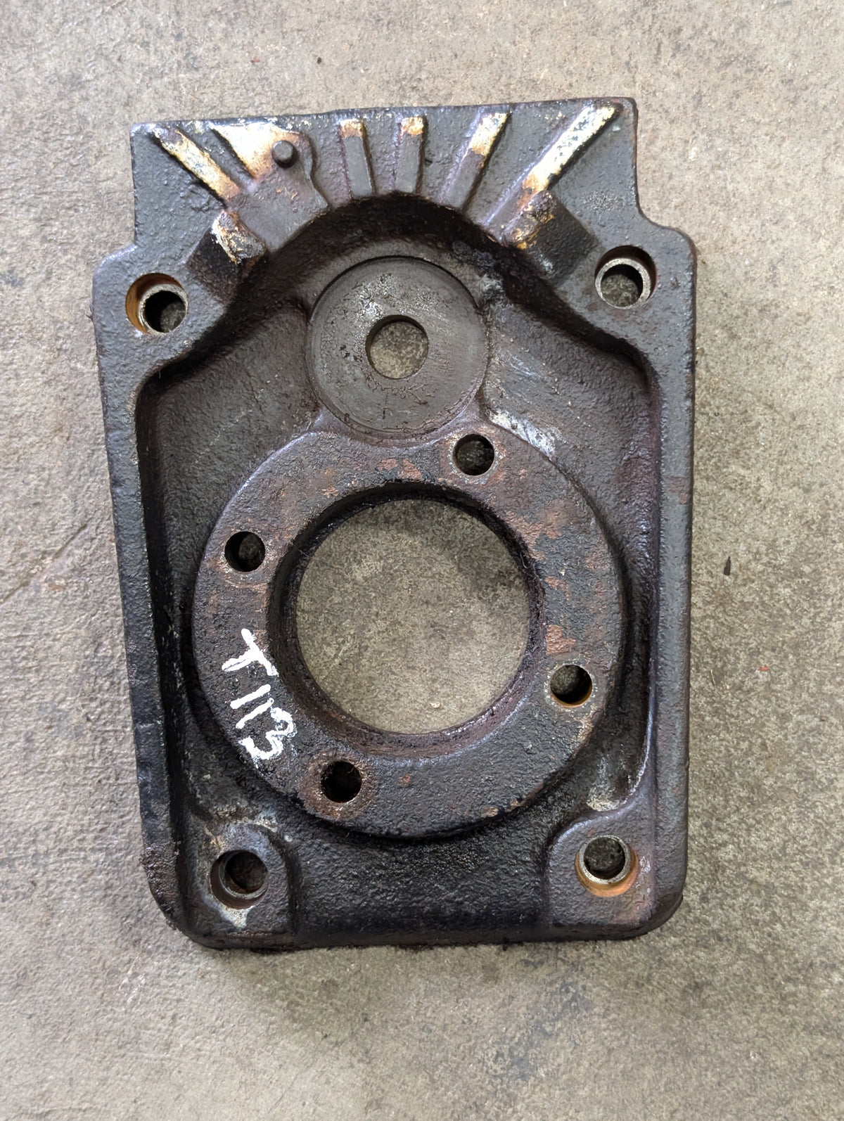 Steering Gear Selector Support Cover IH International 398276R1 USED