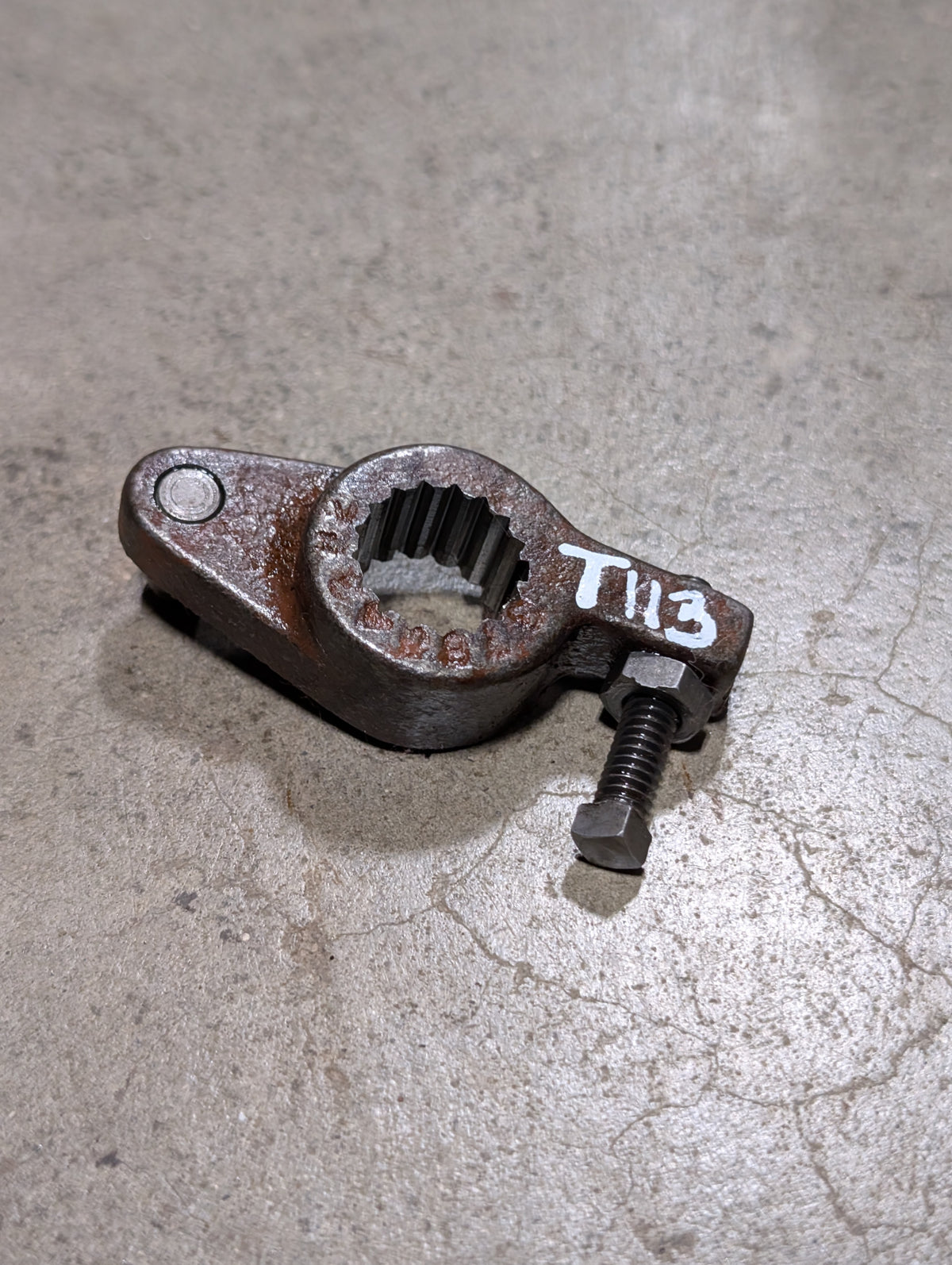 Slow Motion Actuating Lever IH International 376043R11 376043R21 USED