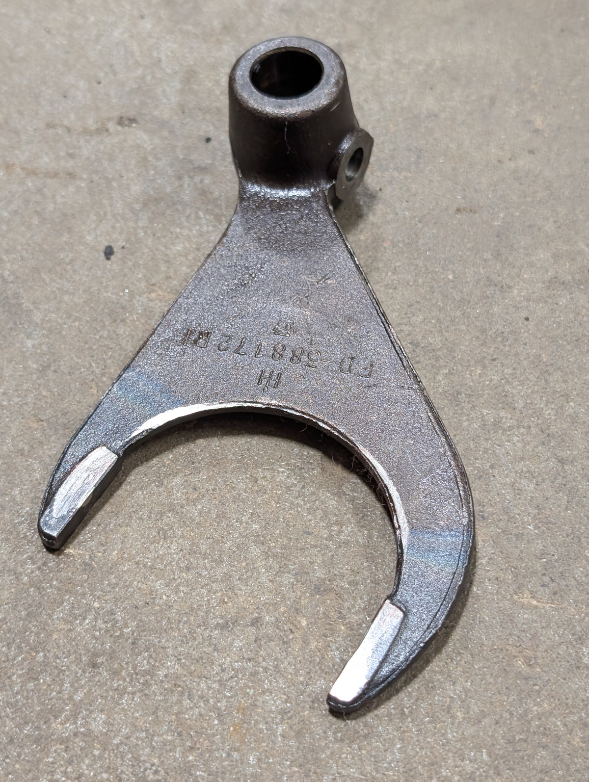 1st/Reverse 4th/5th Shift Fork IH International 388172R1 USED