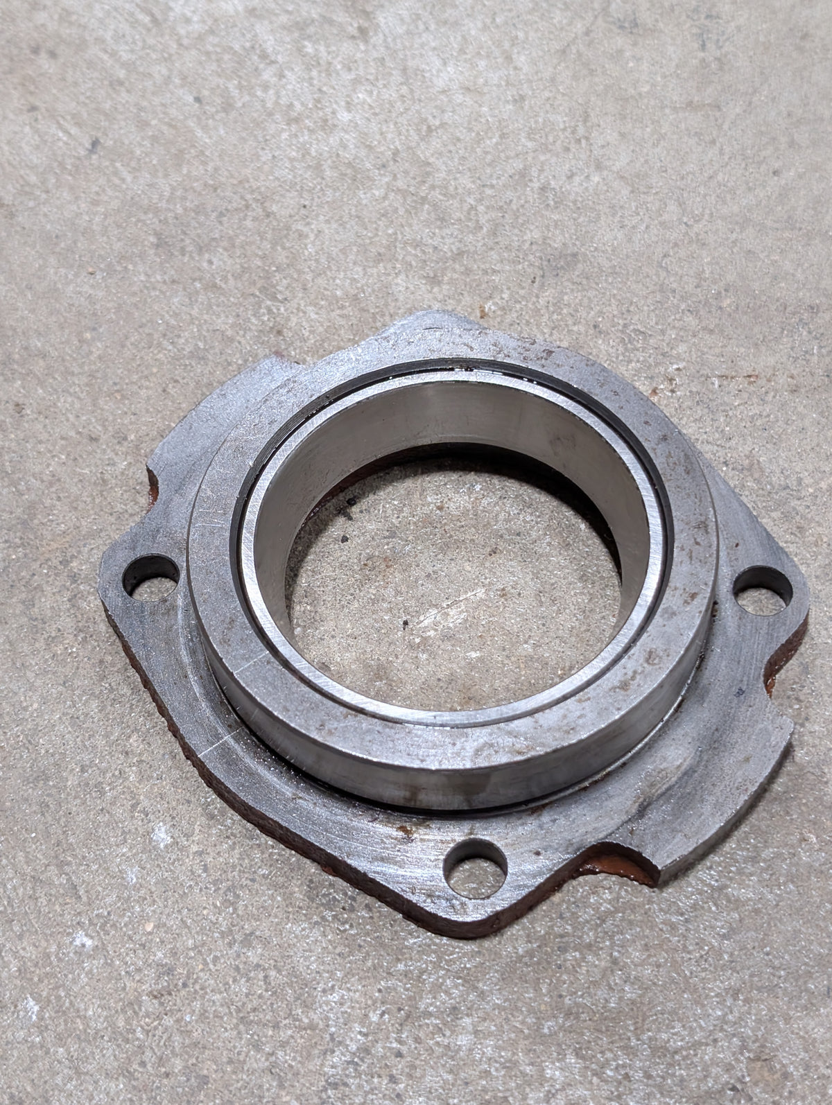 Countershaft Front Bearing Cage IH International 388153R1 USED