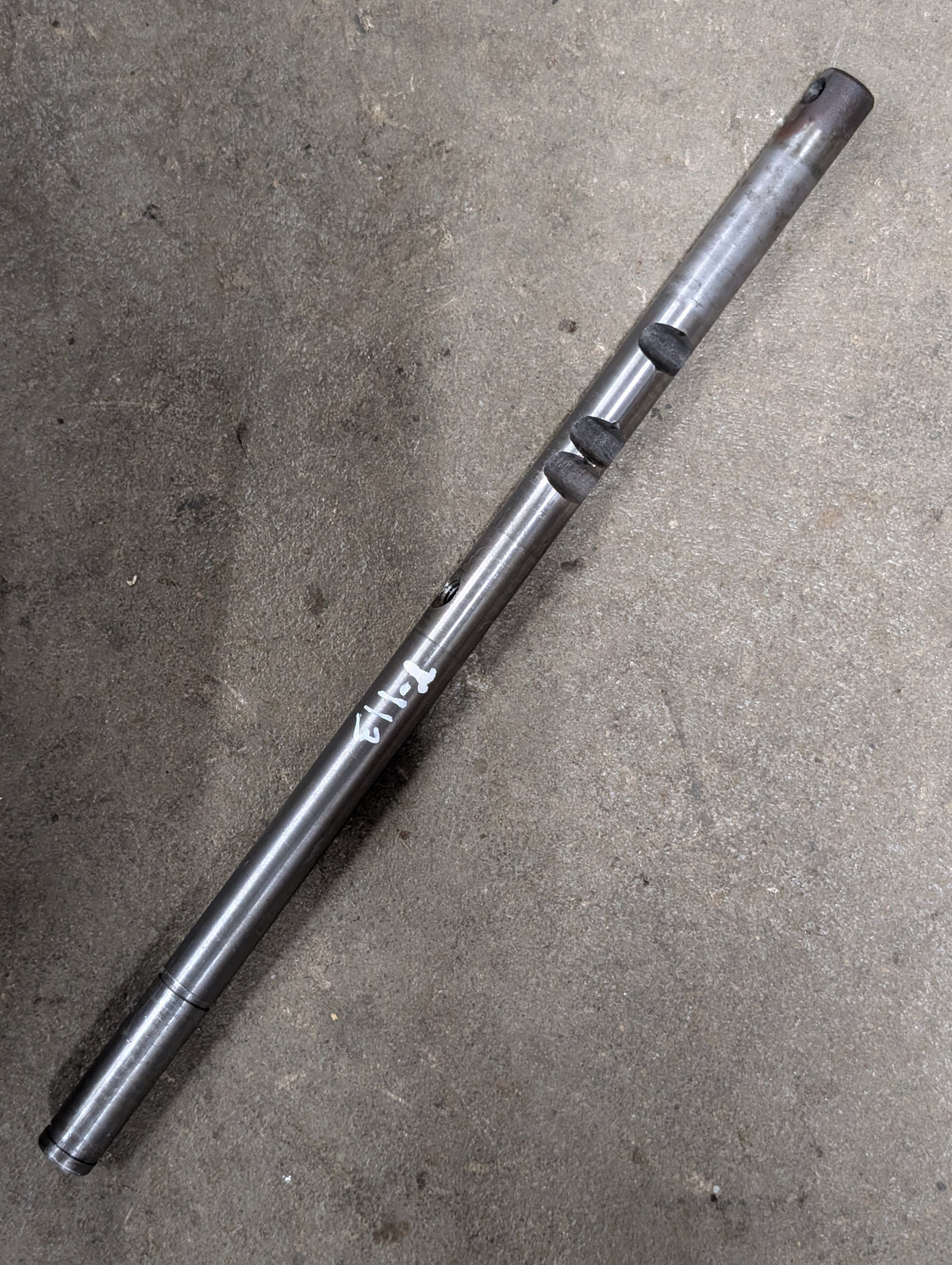 Hi-Lo Shift Rail IH International 396813R1 USED