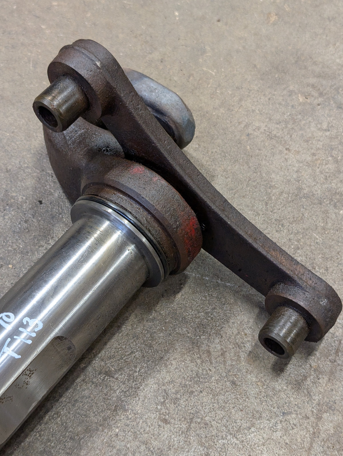 Right Crank Arm Assembly IH International 389644R11 381923R11 USED