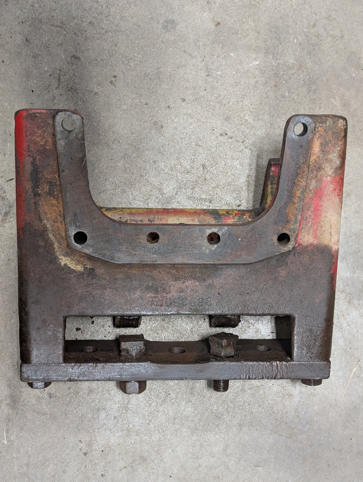 Drawbar Support Assembly IH International 389362R1 389360R1 USED