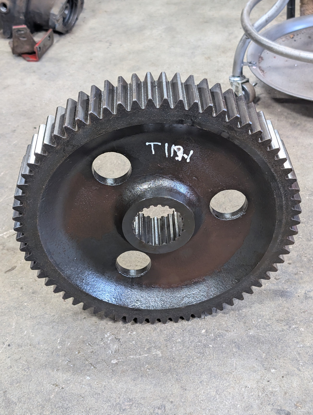 Bull Gear IH International 388104R1 USED