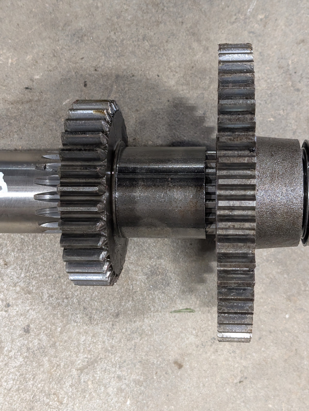 Range Countershaft Assembly IH International 396812R1 396810R1 396811R1 USED