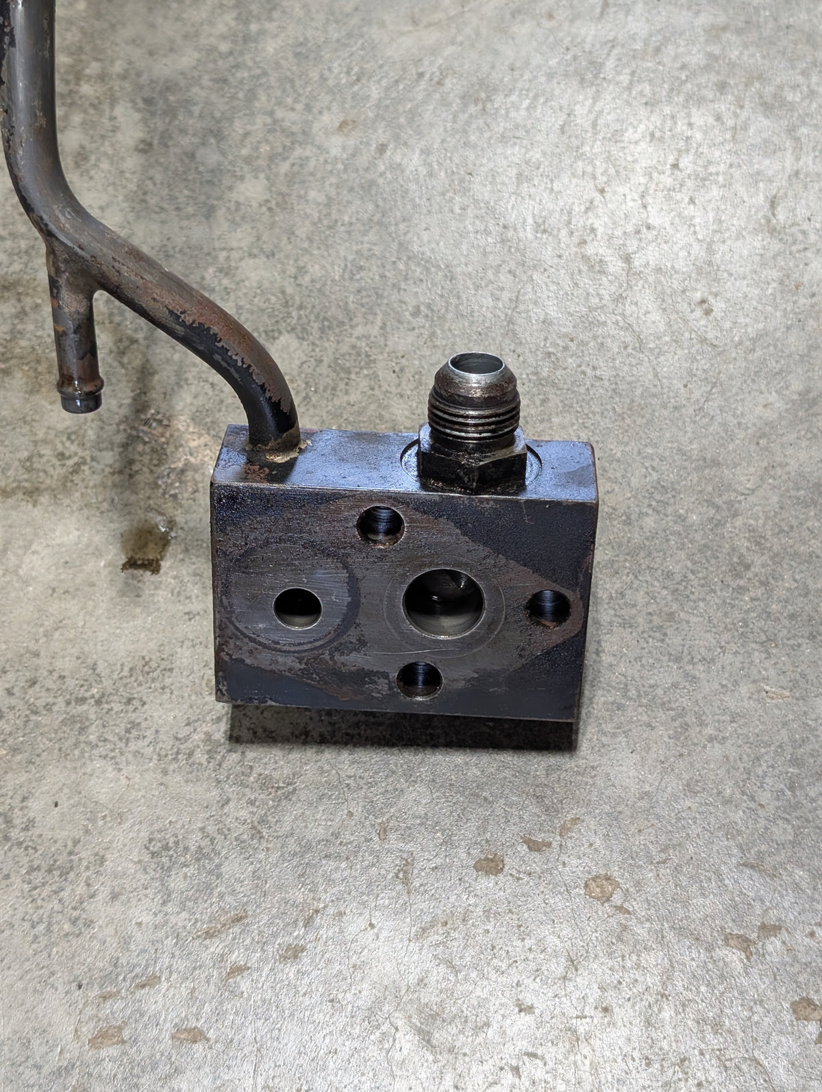 Oil Cooler Return Manifold IH International 539551R1 USED