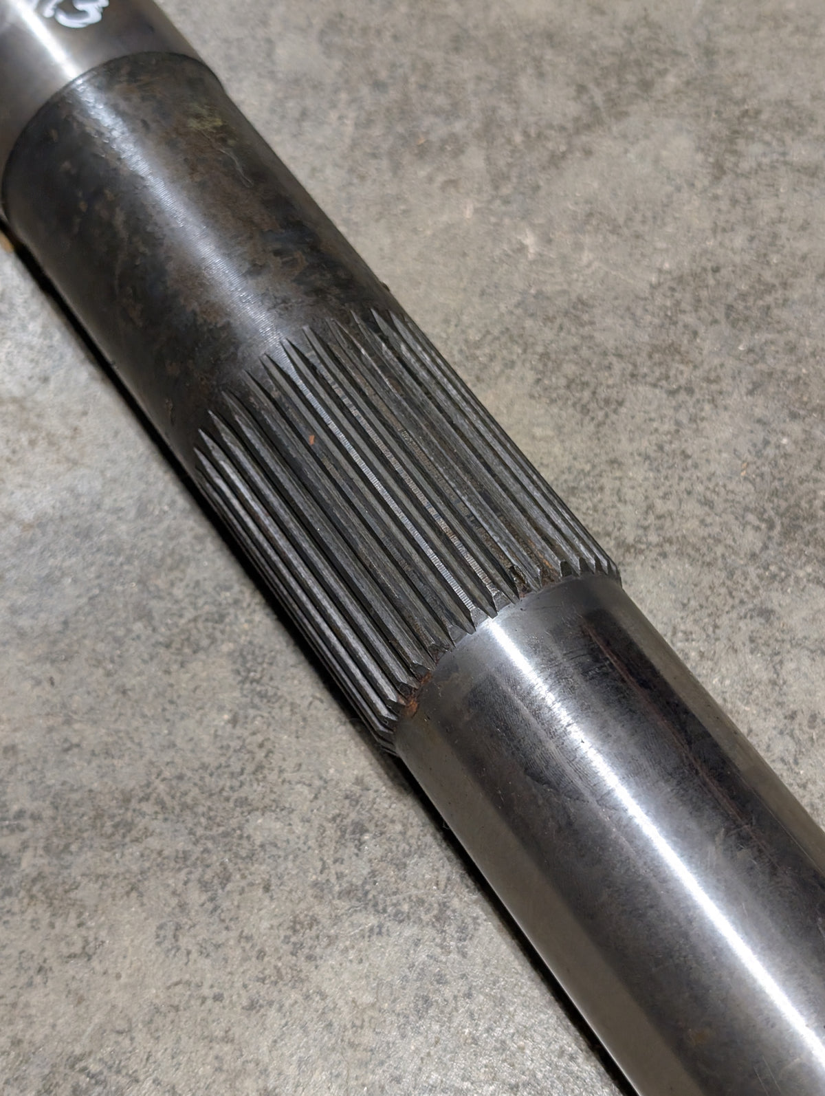 Rockshaft IH International 389971R1 USED