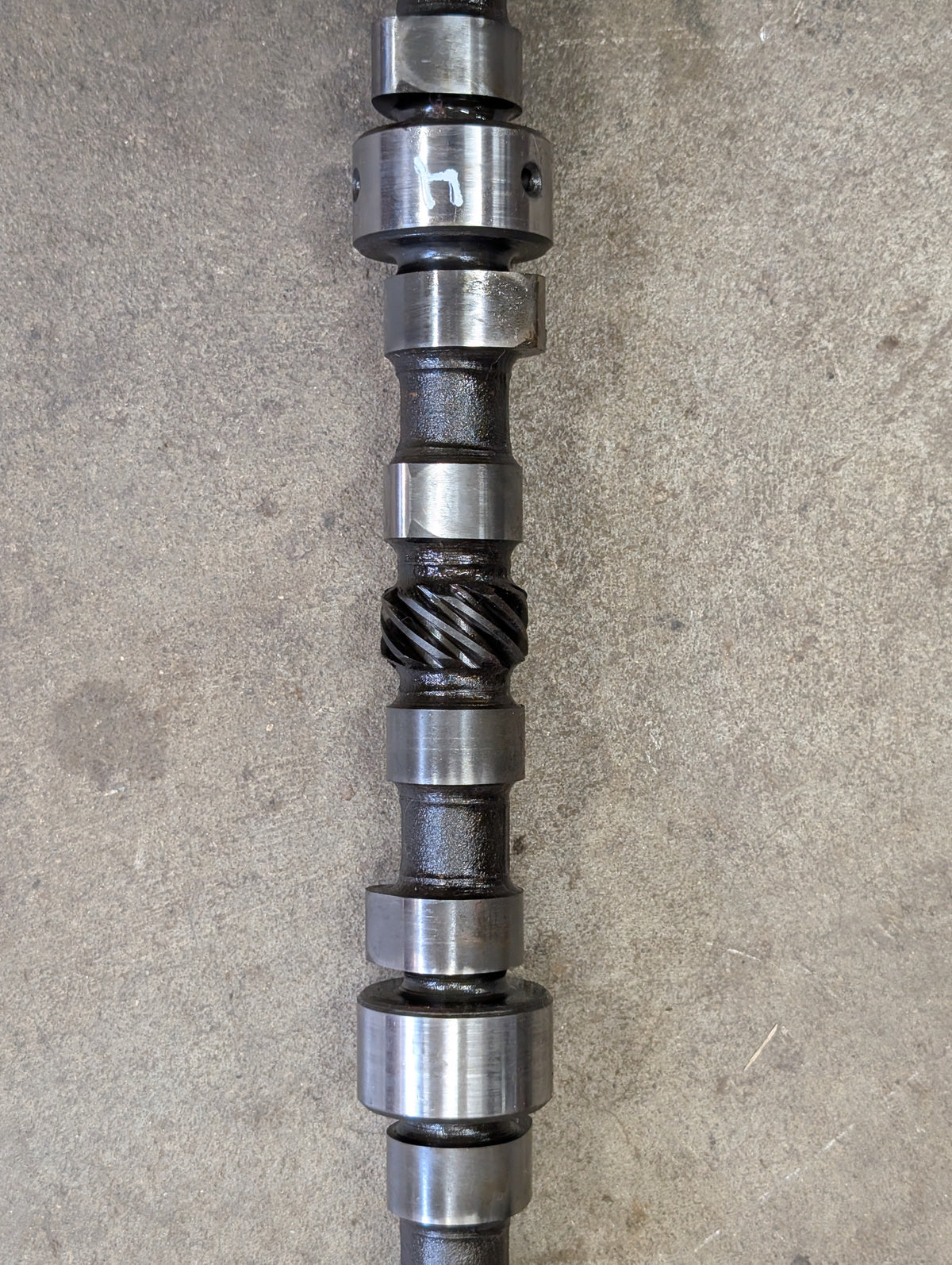 Camshaft IH International 367229R1 USED
