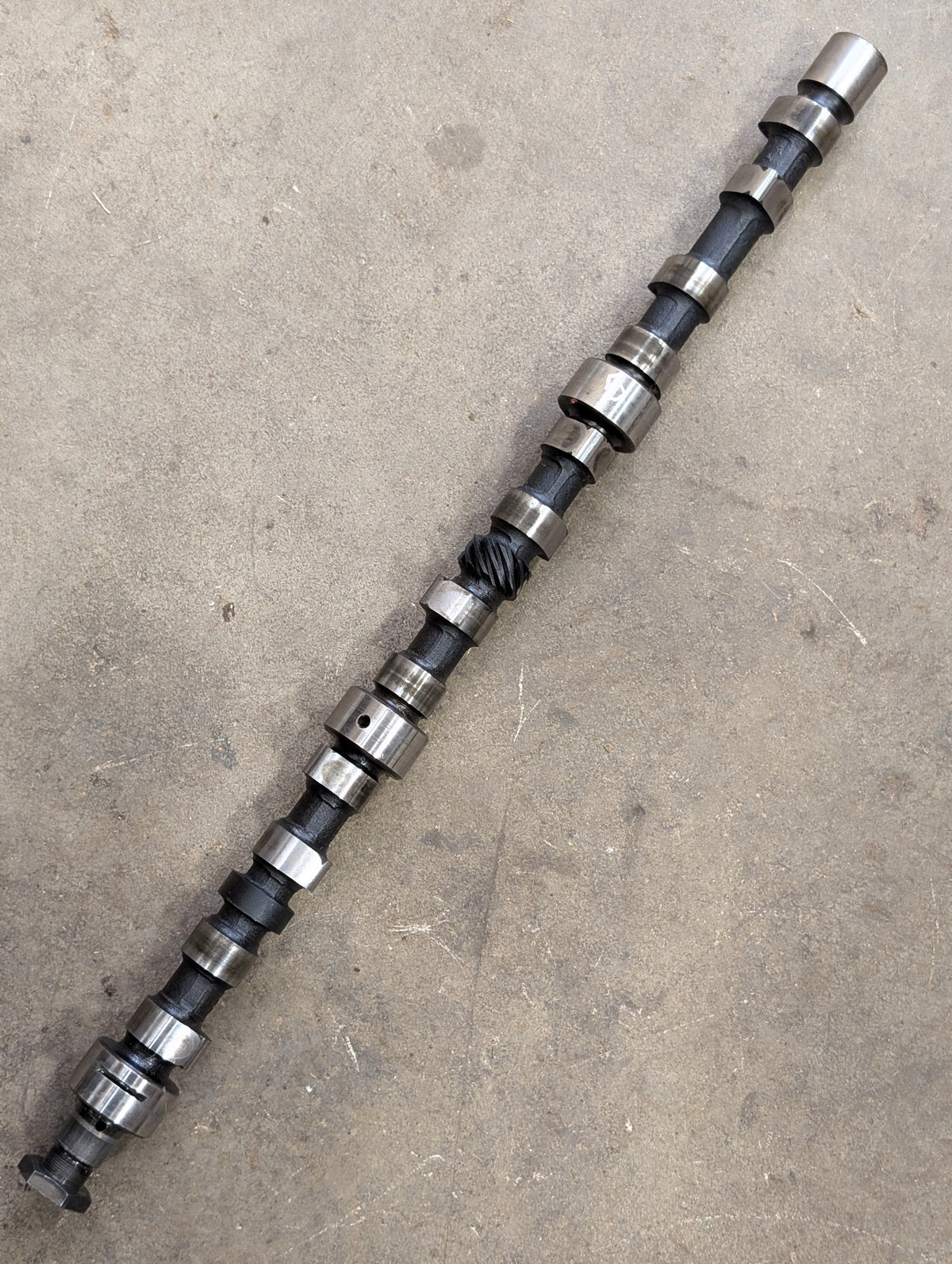 Camshaft IH International 367229R1 USED