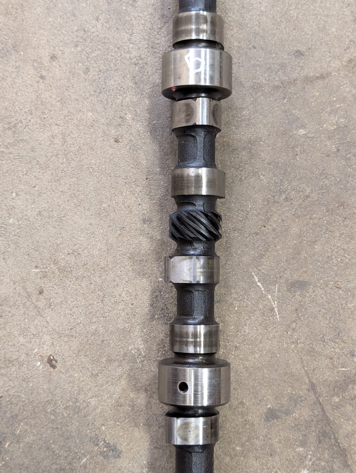 Camshaft IH International 367229R1 USED