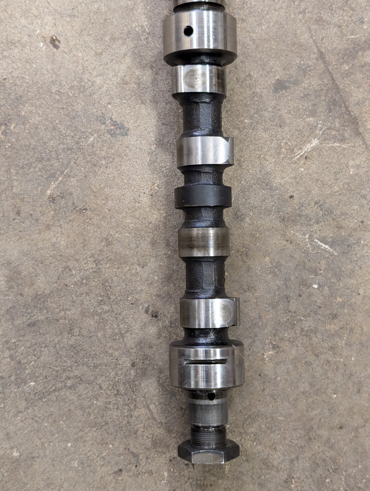 Camshaft IH International 367229R1 USED