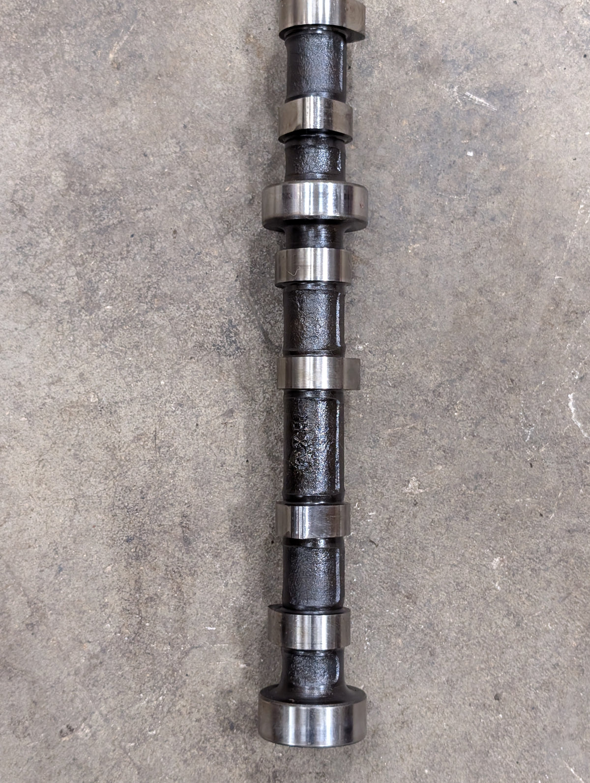 Camshaft IH International 1802338C91 675504C1 USED