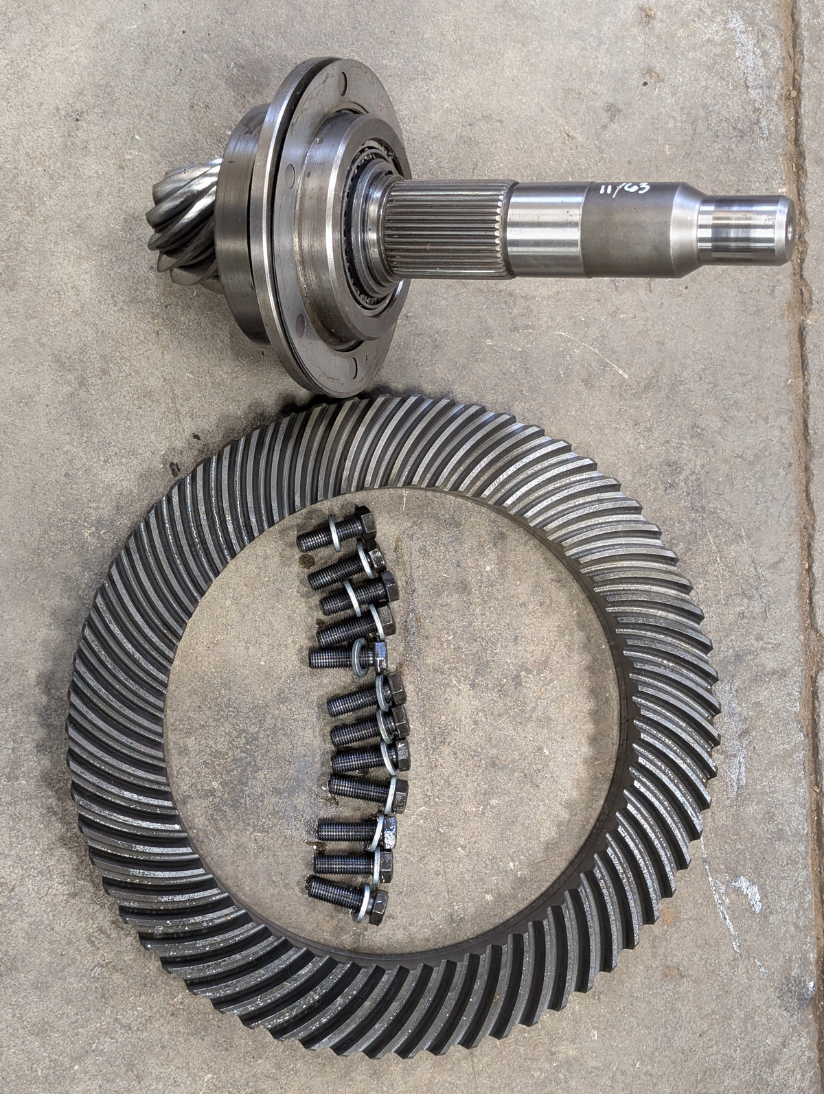 Ring & Pinion IH International 1270676C1 USED